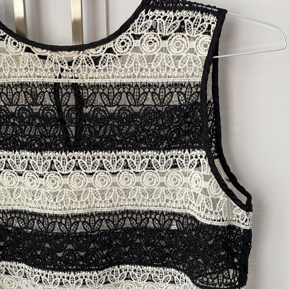 Crochet top - Picture 2 of 7